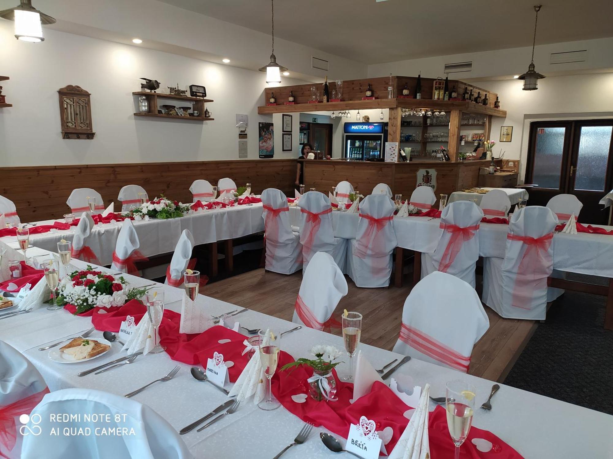 Hotel Kamenny Vrch Хомутов Екстериор снимка