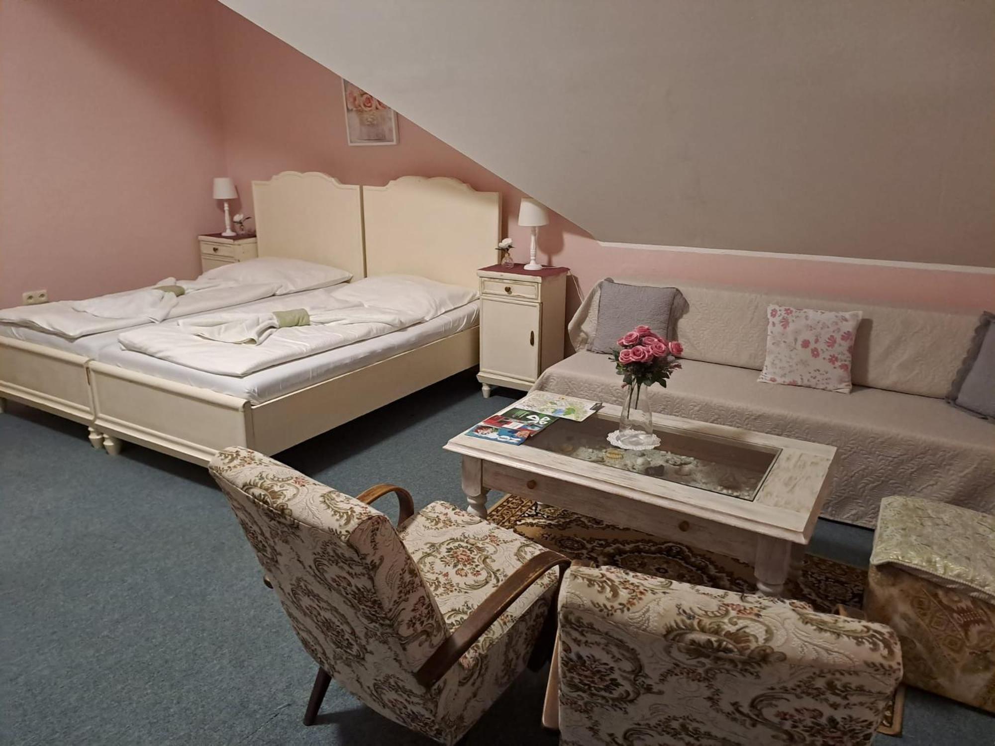 Hotel Kamenny Vrch Хомутов Стая снимка
